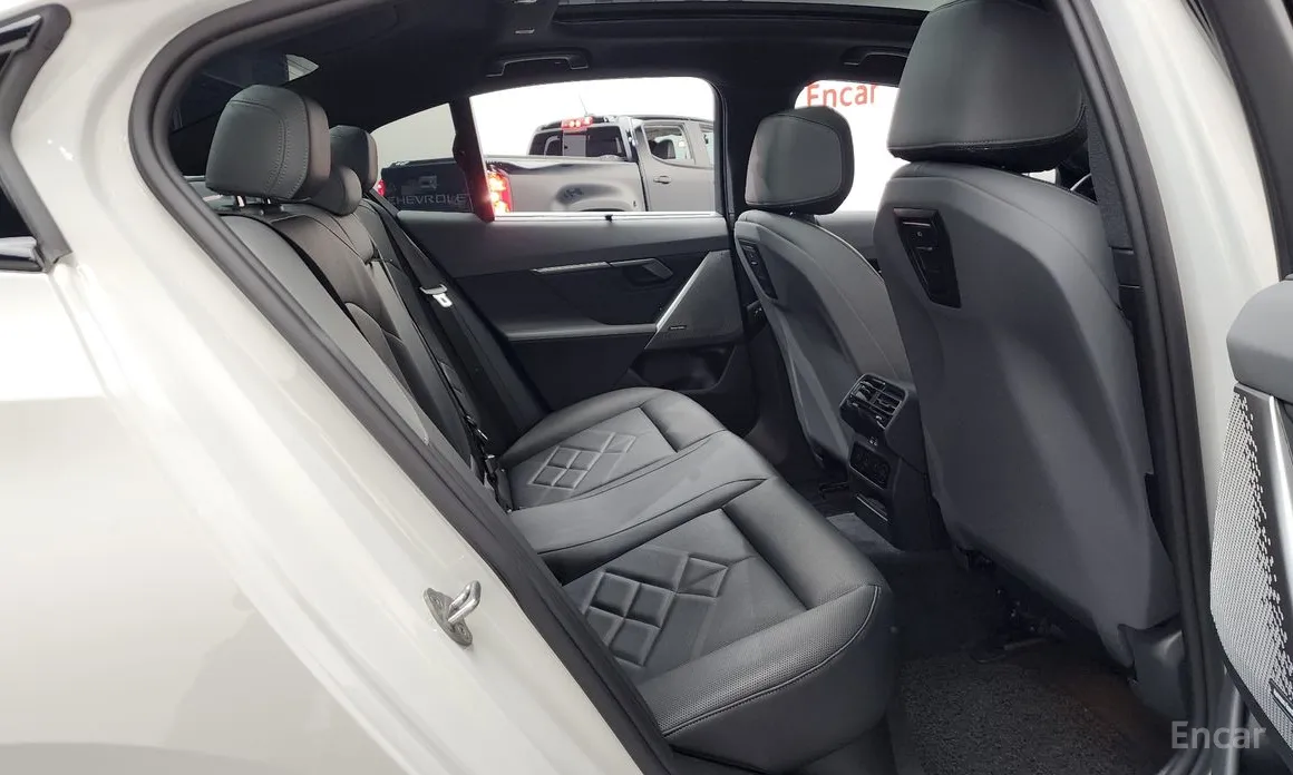 Photo 12 - BMW 5 Series