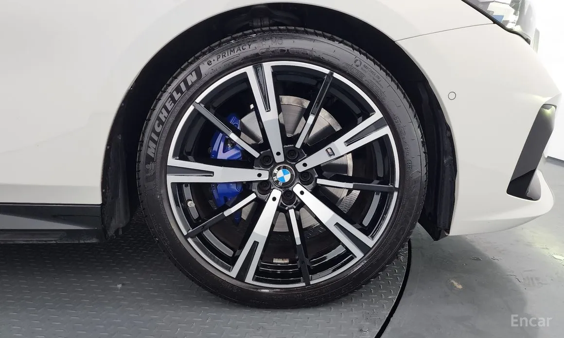 Photo 5 - BMW 5 Series