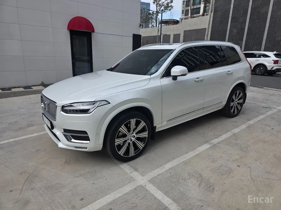 Фото 1 - Volvo XC90