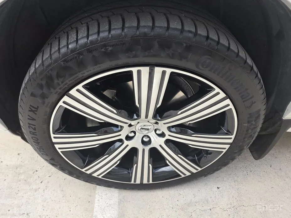 Фото 5 - Volvo XC90