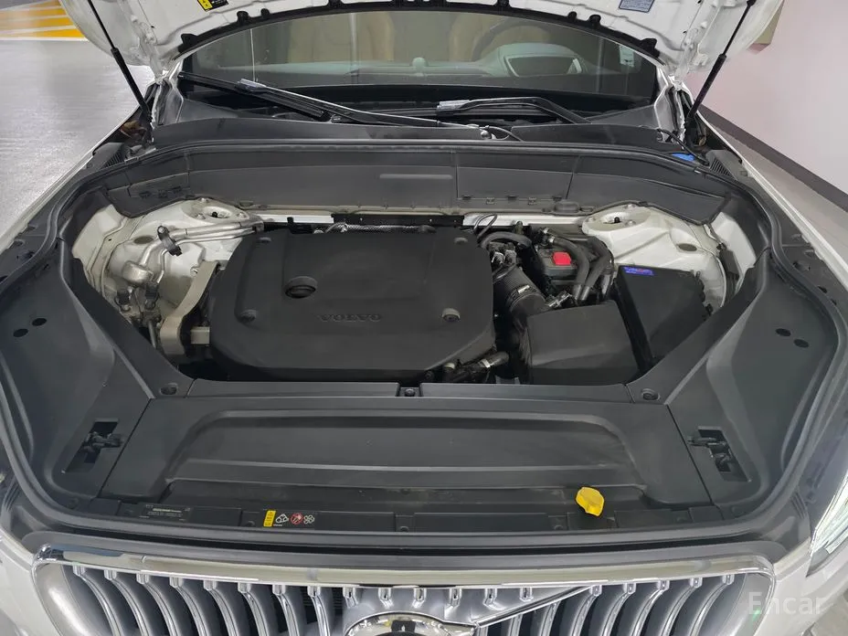 Фото 6 - Volvo XC90