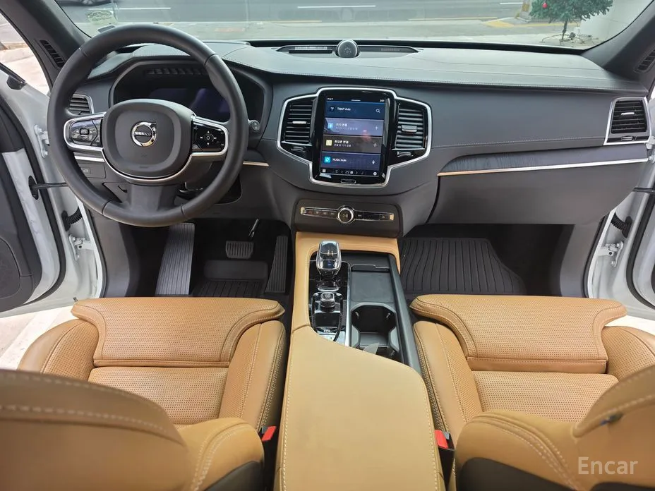 Фото 7 - Volvo XC90