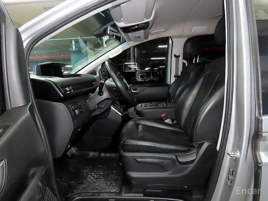 Фото 6 - Hyundai Staria