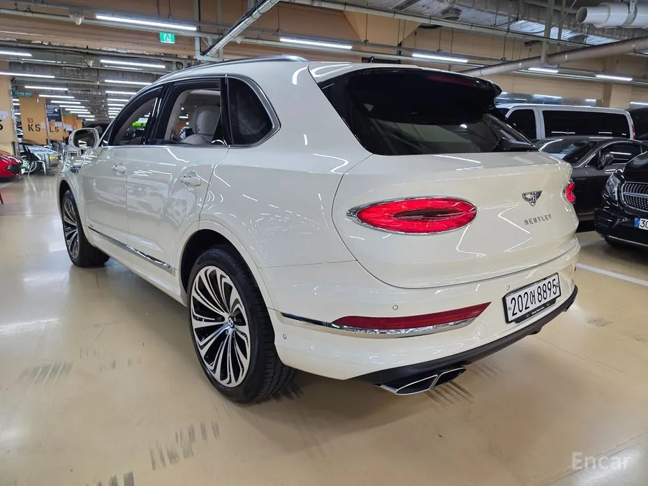 Фото 2 - Bentley Bentayga