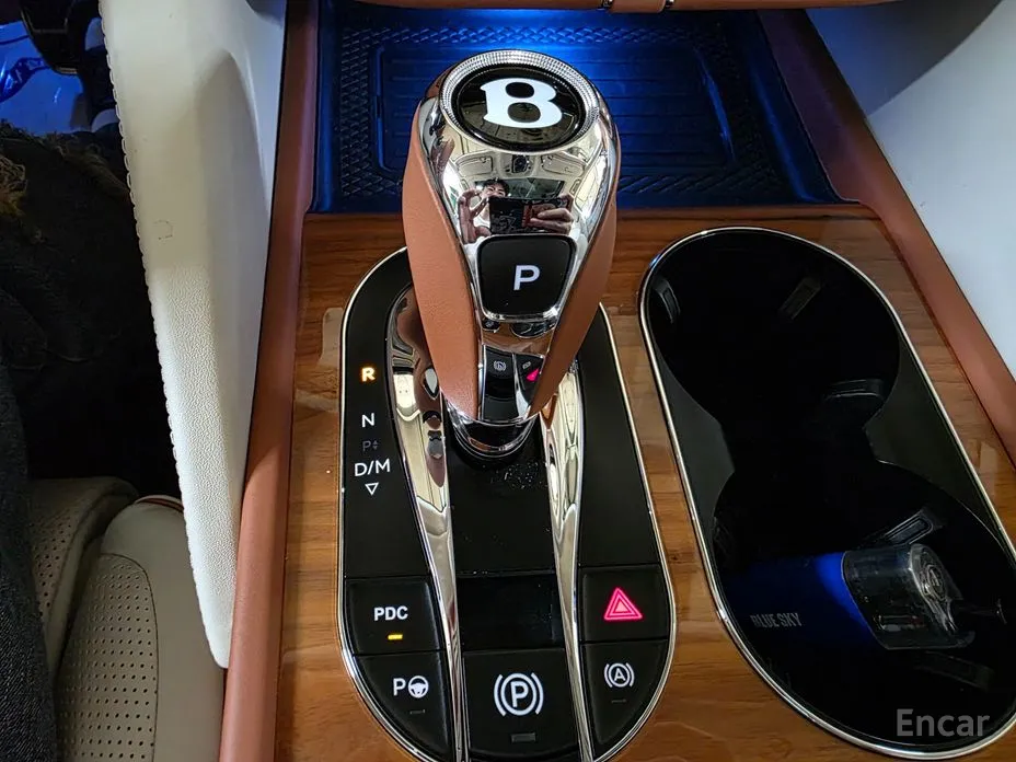 Фото 9 - Bentley Bentayga