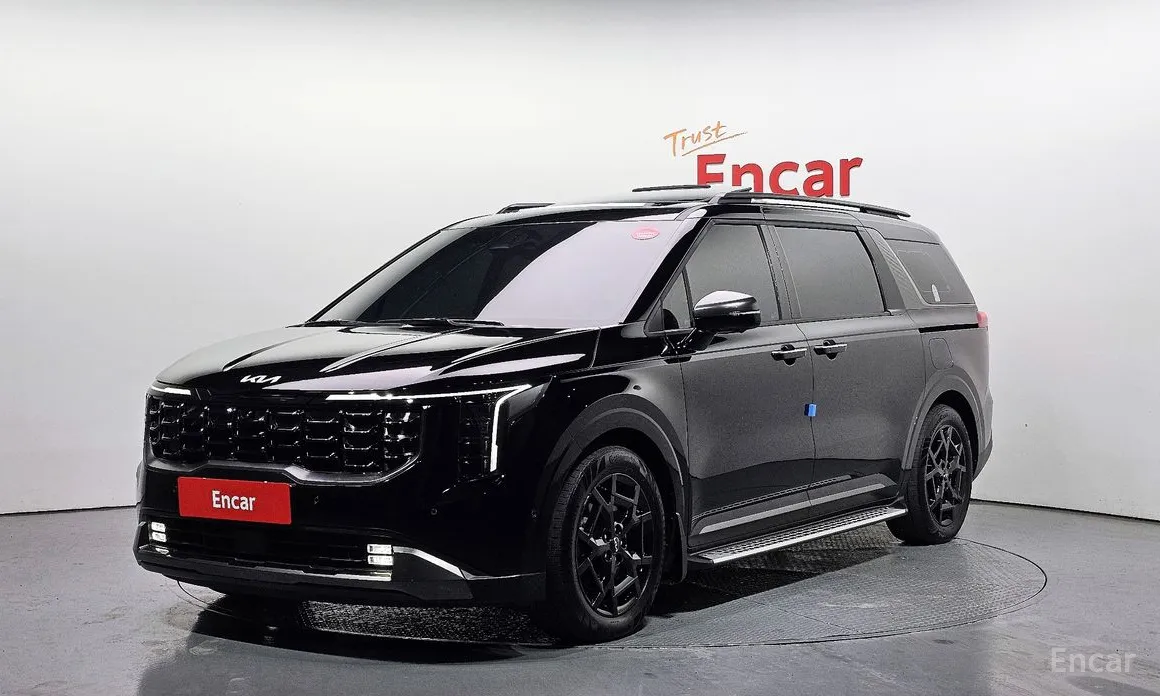 Фото 1 - Kia Carnival