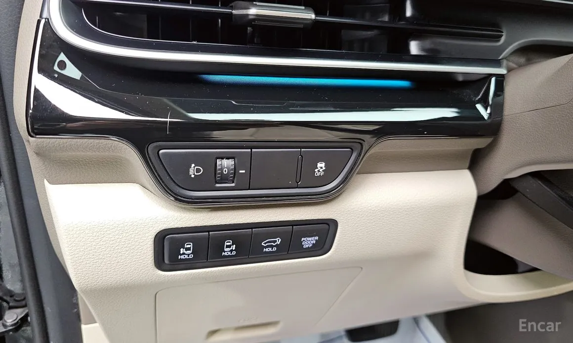 Фото 12 - Kia Carnival