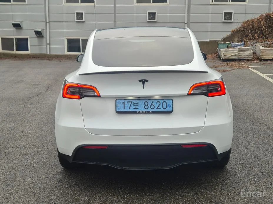Фото 4 - Tesla Model Y