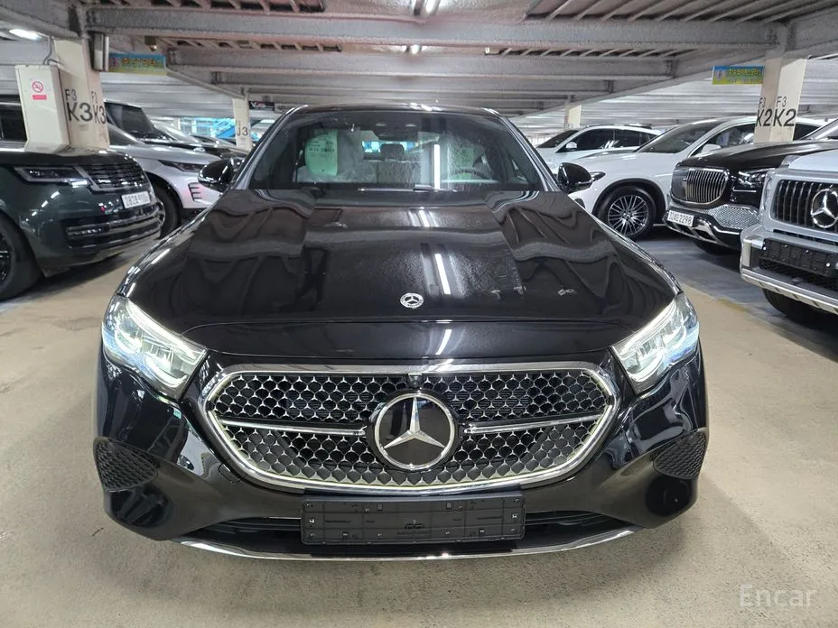 Фото 2 - Mercedes-Benz E-Class