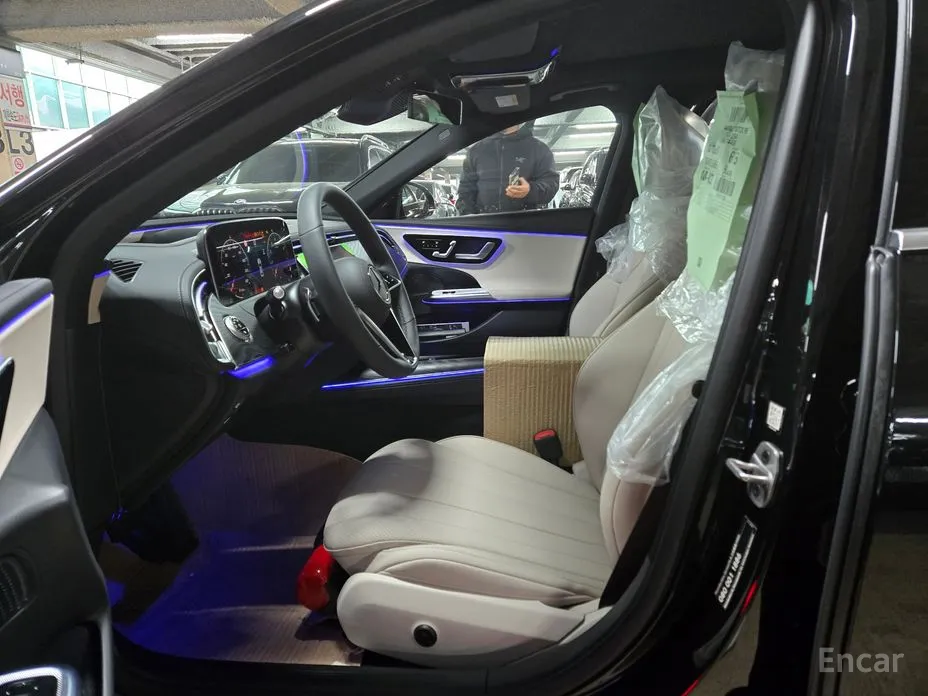 Фото 7 - Mercedes-Benz E-Class