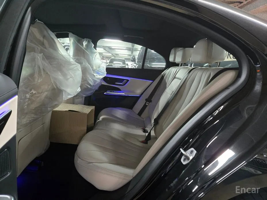 Фото 8 - Mercedes-Benz E-Class