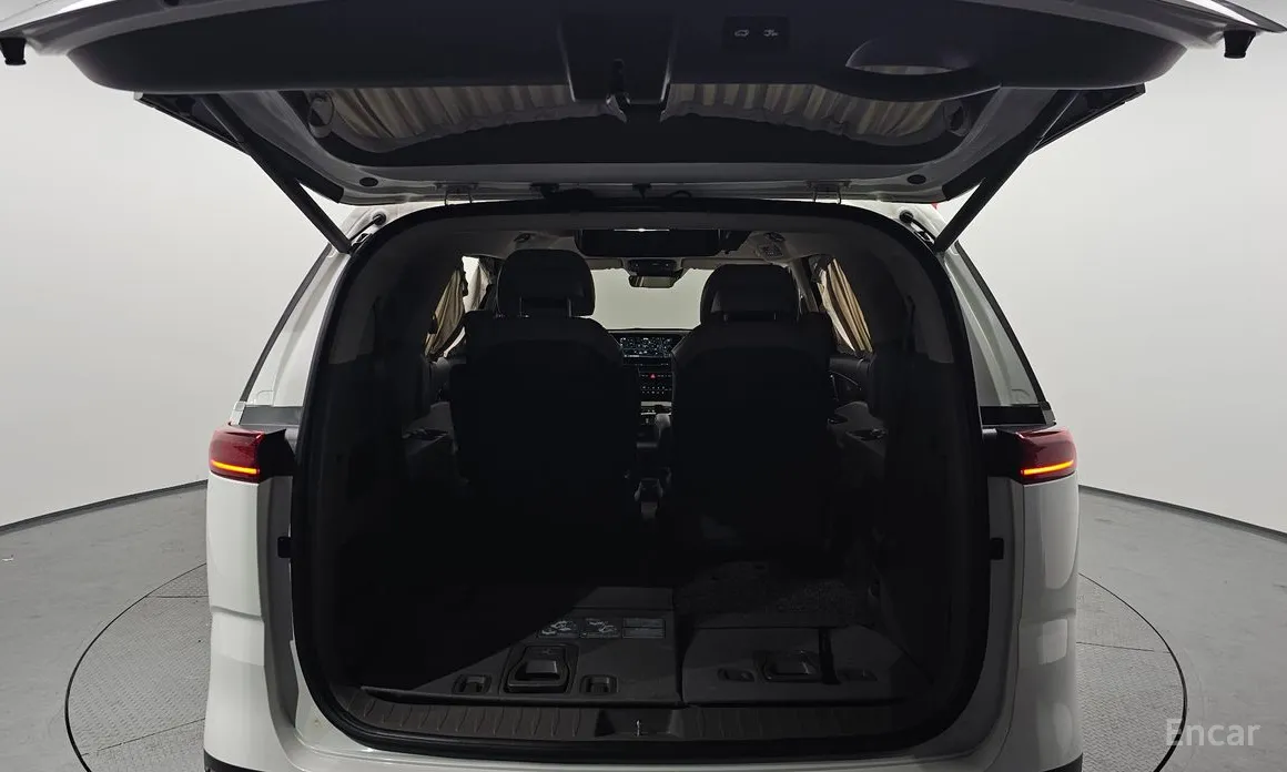 Фото 20 - Kia Carnival