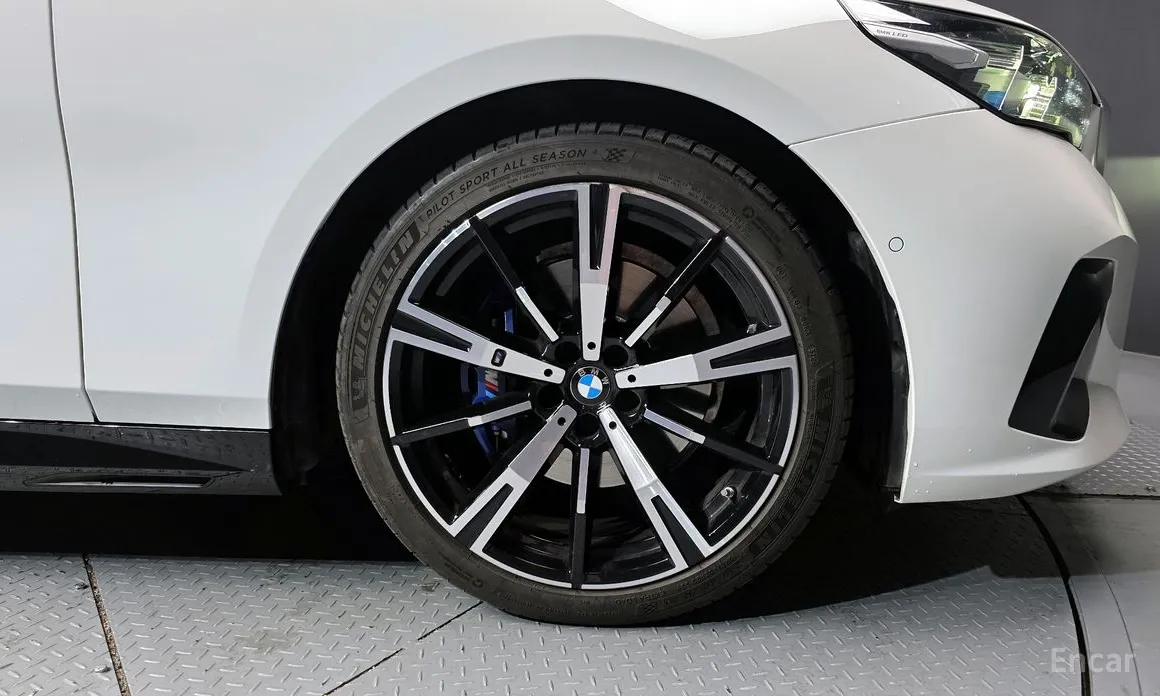 BMW 5 Series 2023 530i xDrive M Sport