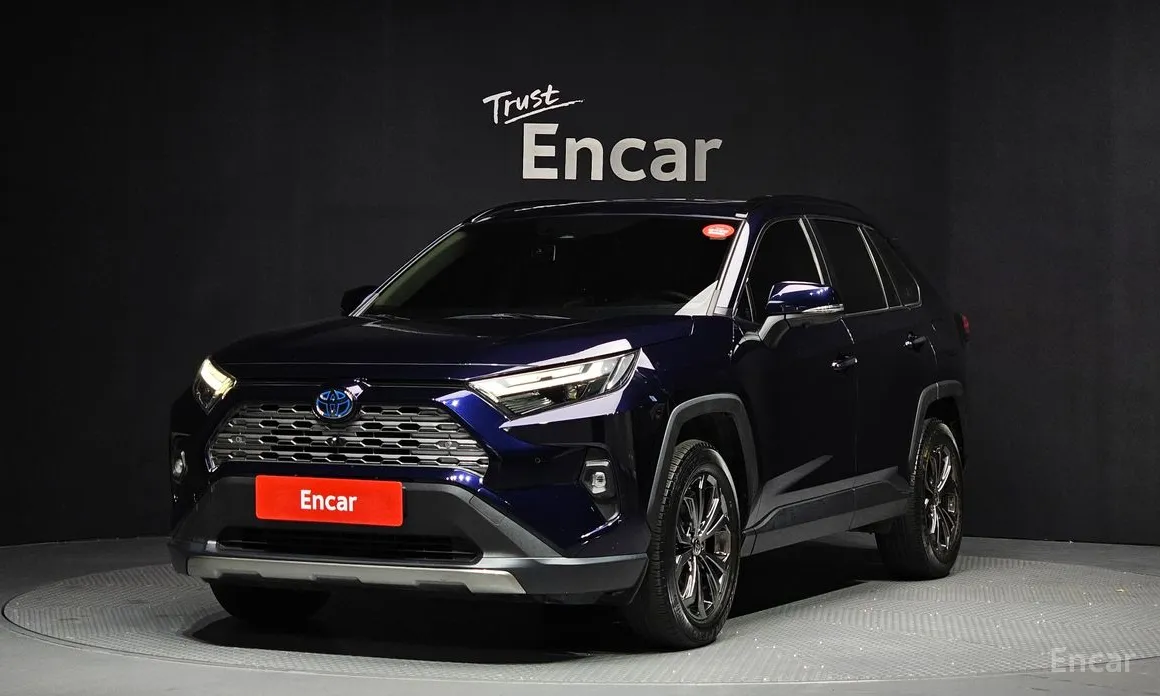 Фото 1 - Toyota RAV4