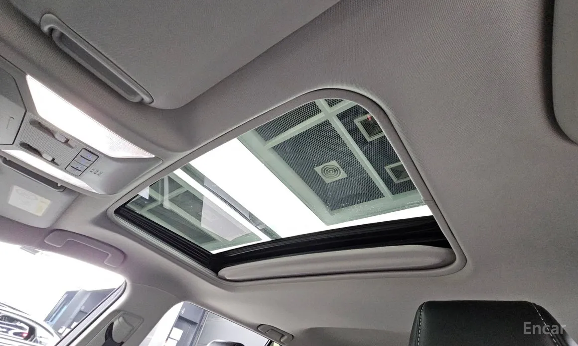 Фото 17 - Toyota RAV4