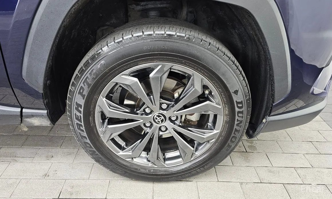 Фото 5 - Toyota RAV4