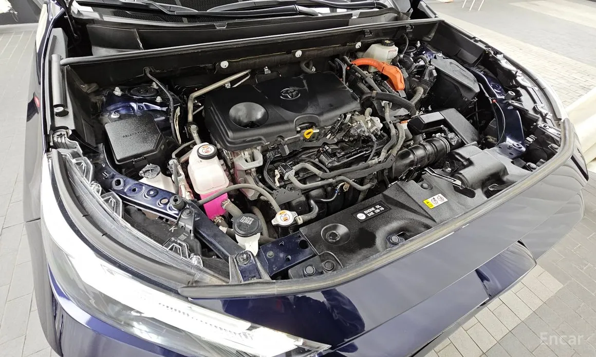 Фото 6 - Toyota RAV4