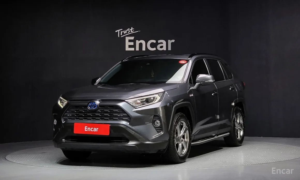 Фото 1 - Toyota RAV4