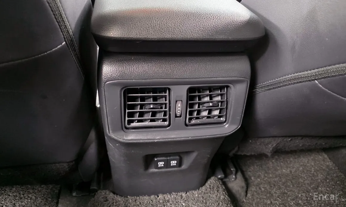 Фото 19 - Toyota RAV4