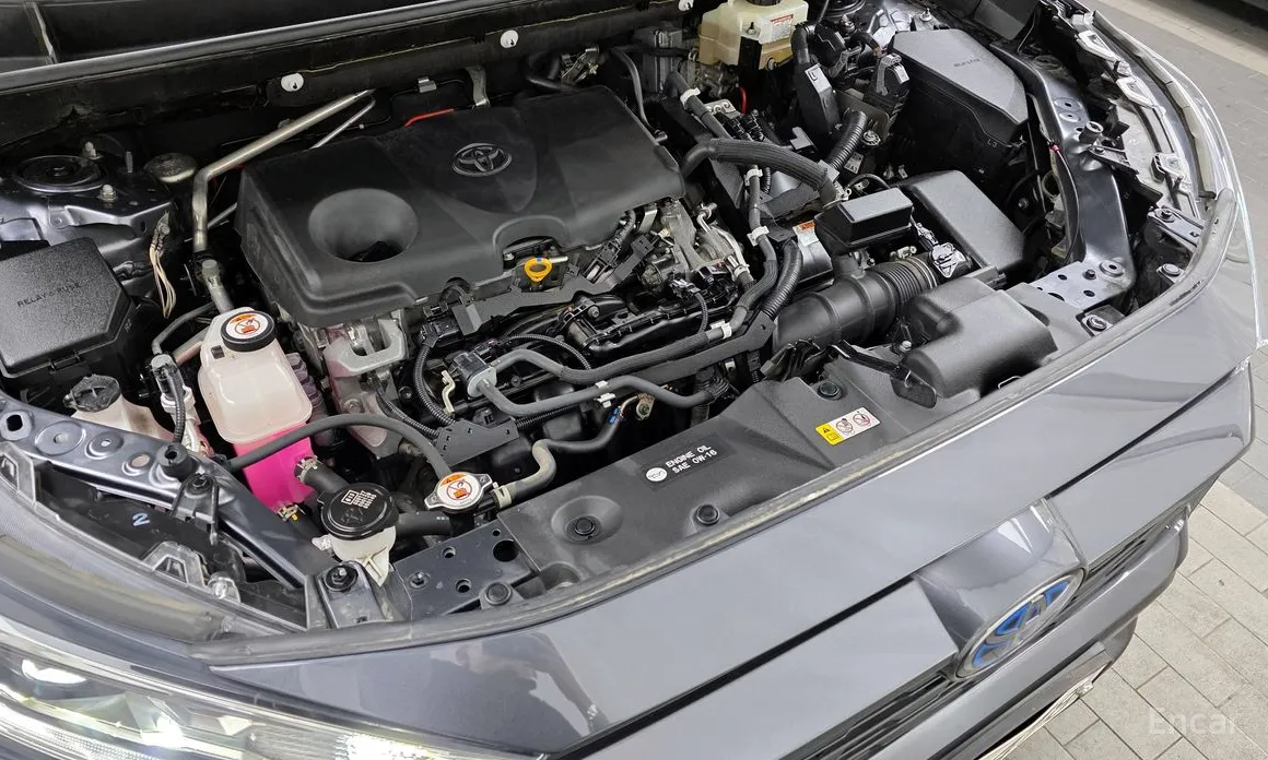 Фото 6 - Toyota RAV4