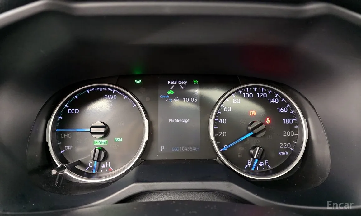 Фото 8 - Toyota RAV4