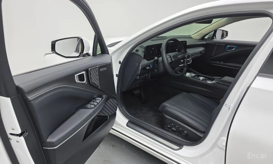 Фото 10 - Kia K8