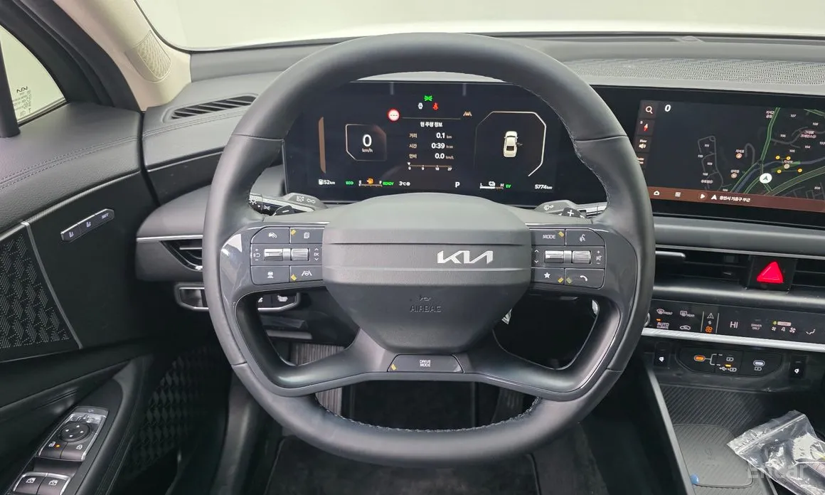 Фото 13 - Kia K8