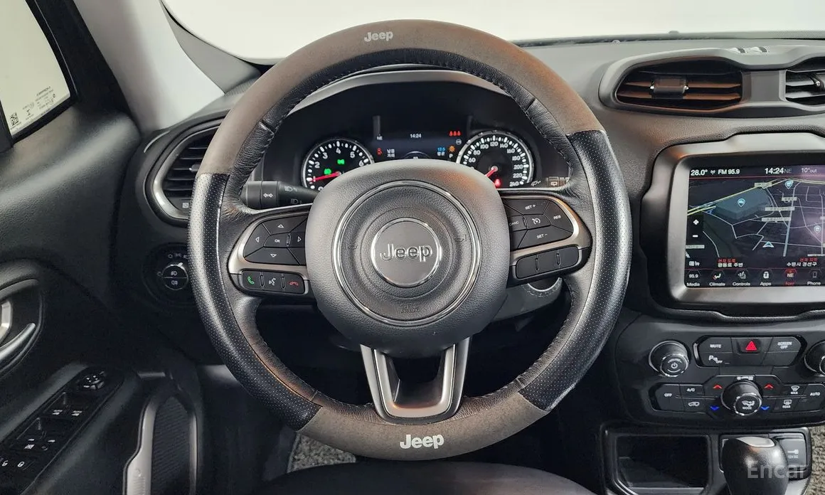 Фото 13 - Jeep Renegade