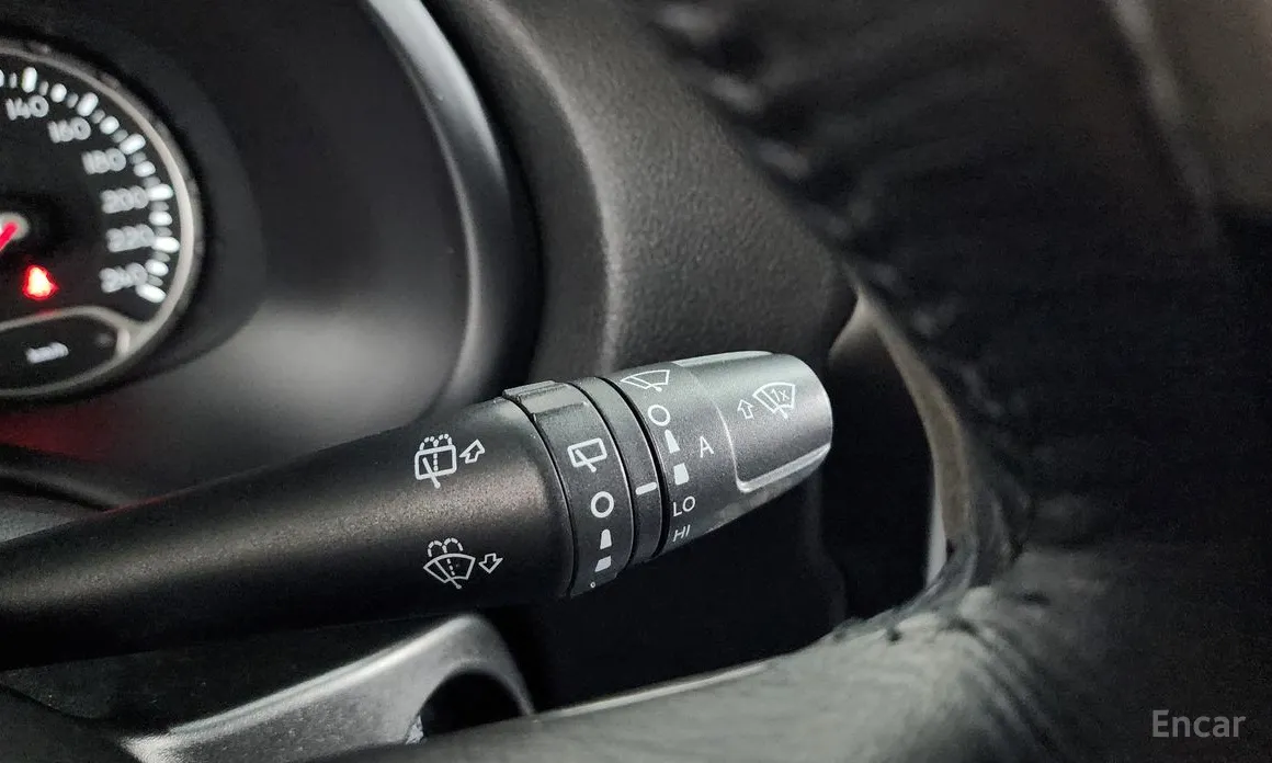 Фото 19 - Jeep Renegade