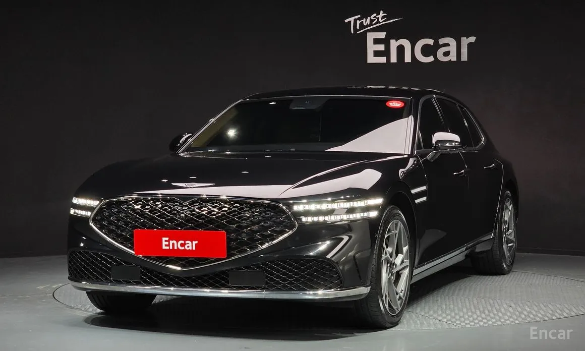 Фото 1 - Genesis G90