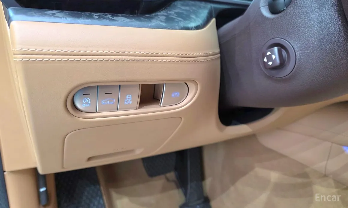 Фото 10 - Genesis G90