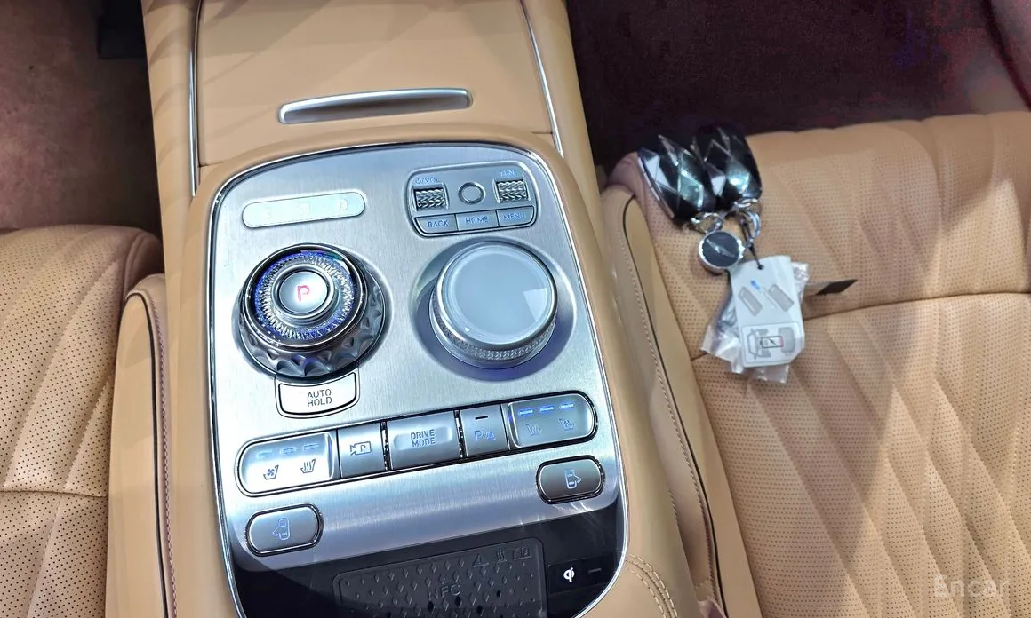 Фото 14 - Genesis G90