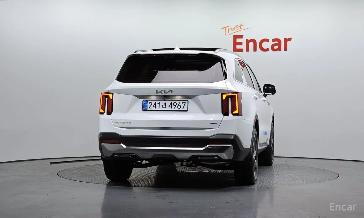 Фото 4 - Kia Sorento