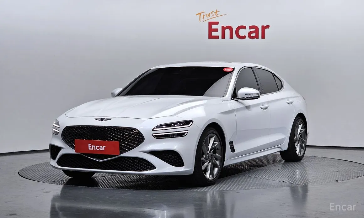 Фото 1 - Genesis G70