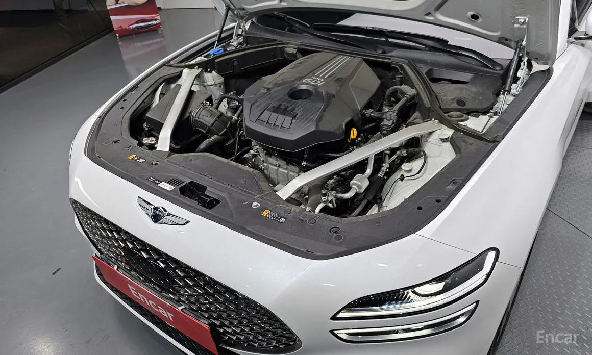 Фото 6 - Genesis G70