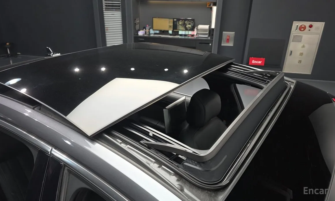 Фото 18 - Audi A8