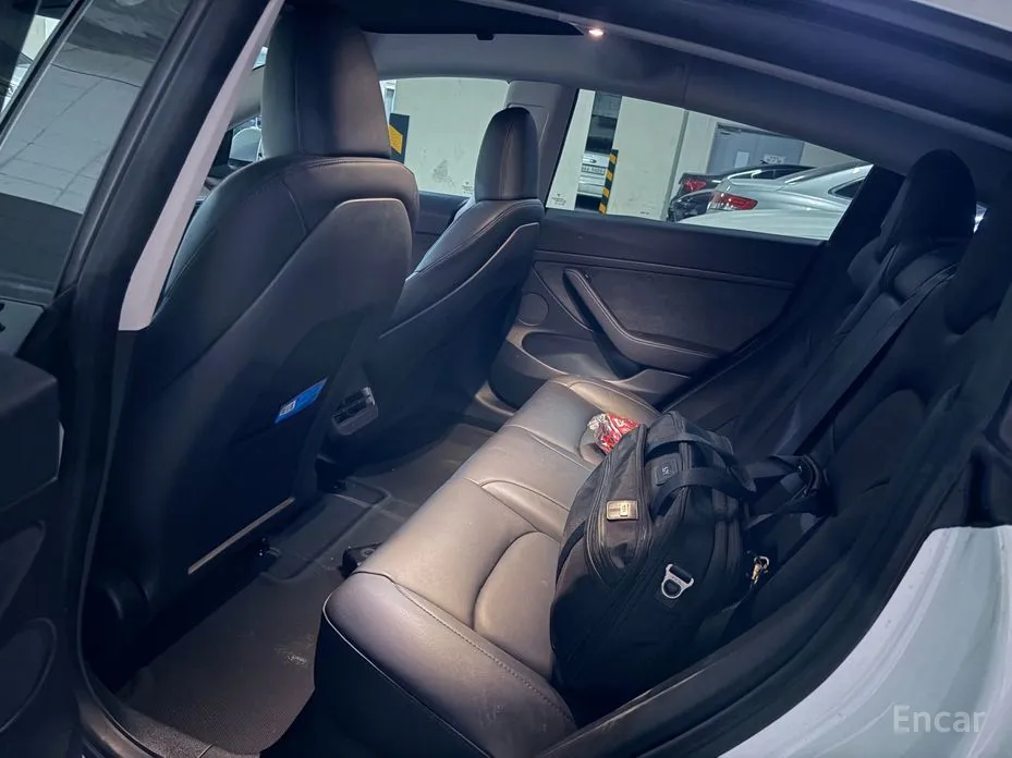 Фото 11 - Tesla Model 3