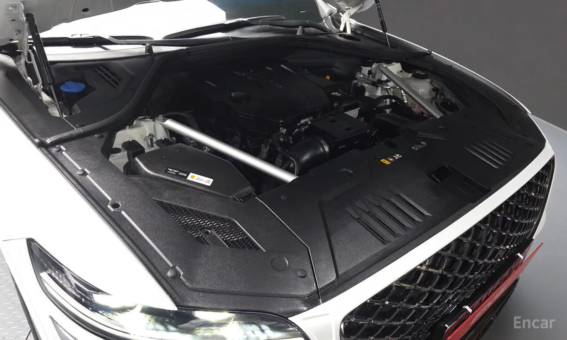 Фото 6 - Genesis GV70