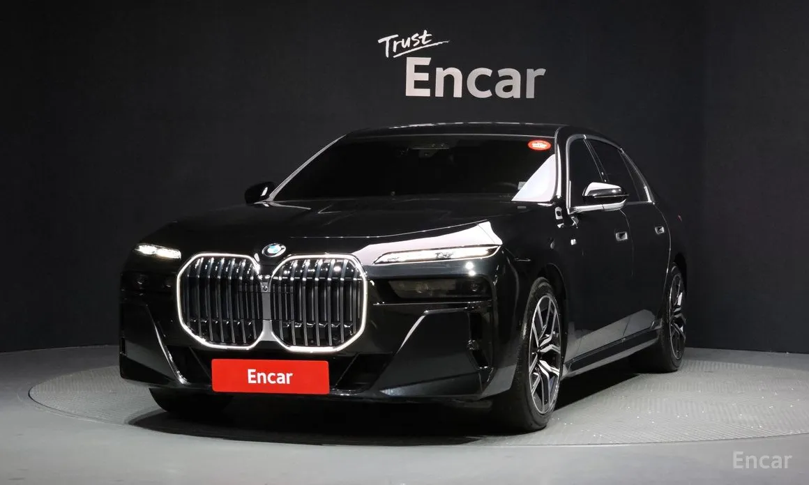 Фото 1 - BMW 7 Series