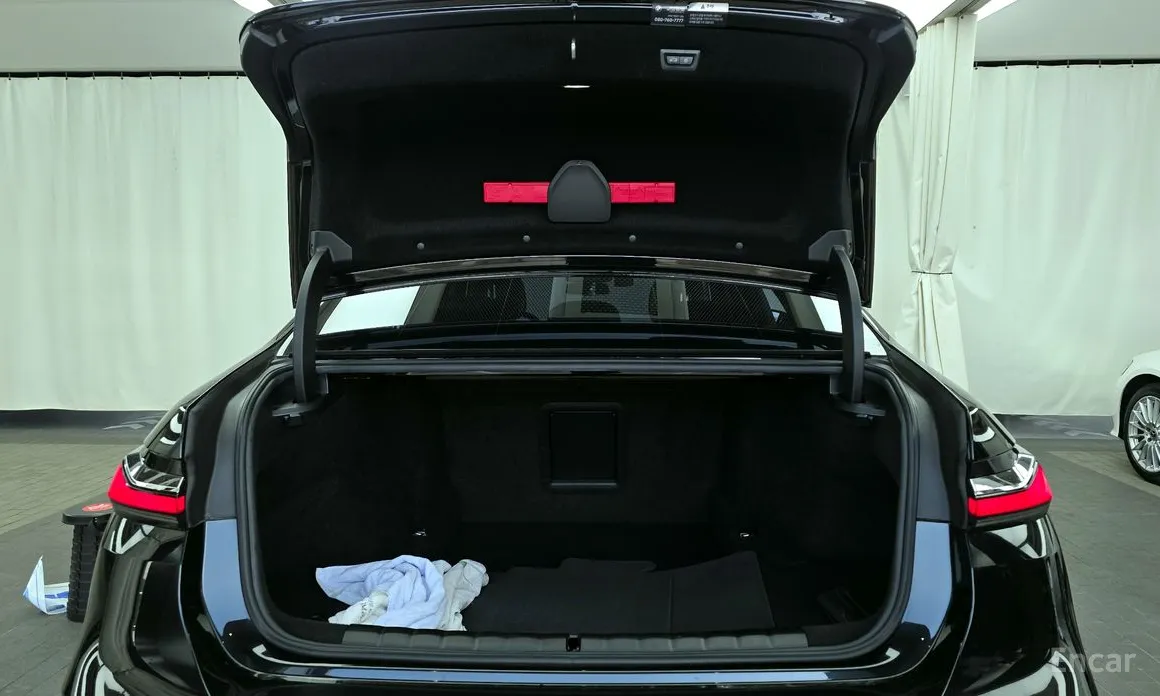 Фото 20 - BMW 7 Series