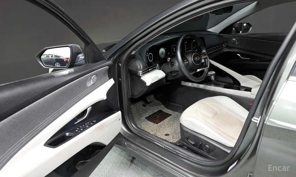 Фото 10 - Hyundai Avante