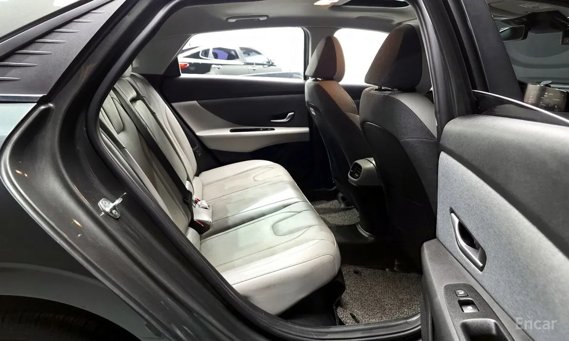 Фото 12 - Hyundai Avante