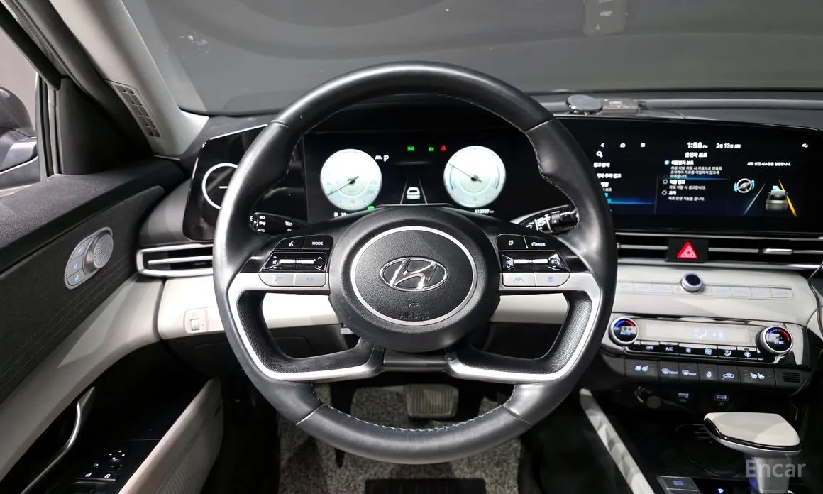 Фото 13 - Hyundai Avante