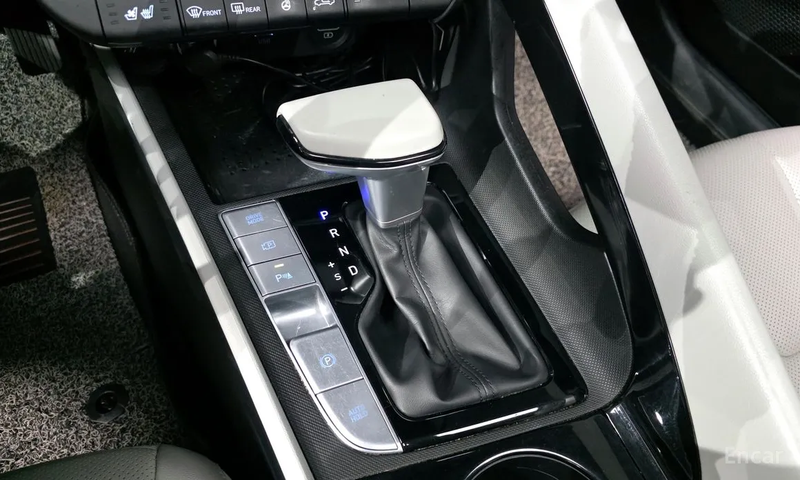 Фото 9 - Hyundai Avante