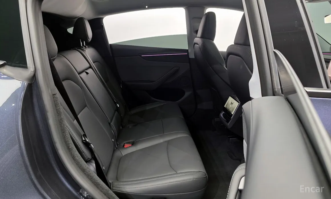 Фото 12 - Tesla Model Y