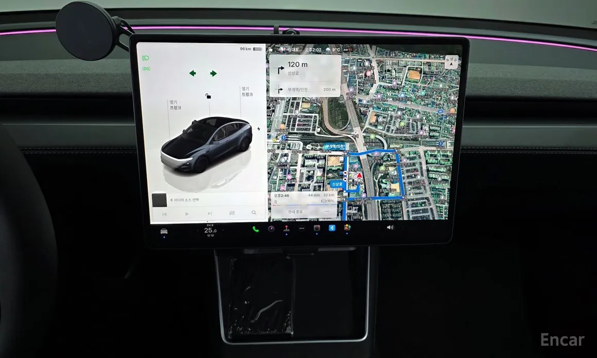 Фото 14 - Tesla Model Y