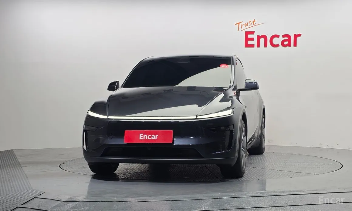 Фото 3 - Tesla Model Y