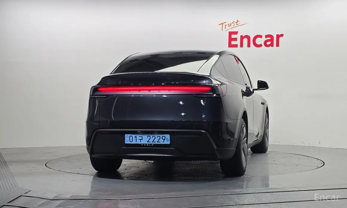 Фото 4 - Tesla Model Y