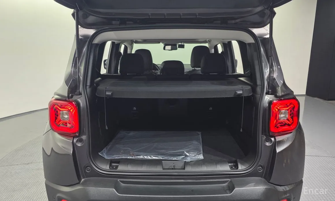 Фото 20 - Jeep Renegade