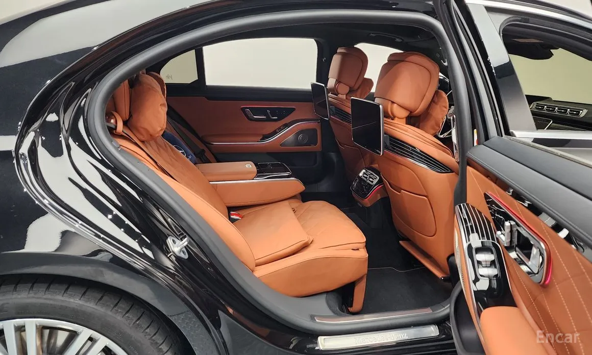 Фото 12 - Mercedes-Benz S-Class